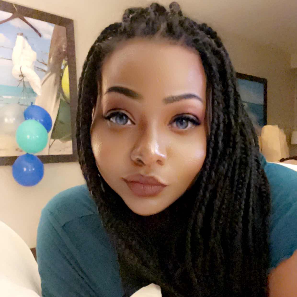 goodnovel comment avatar