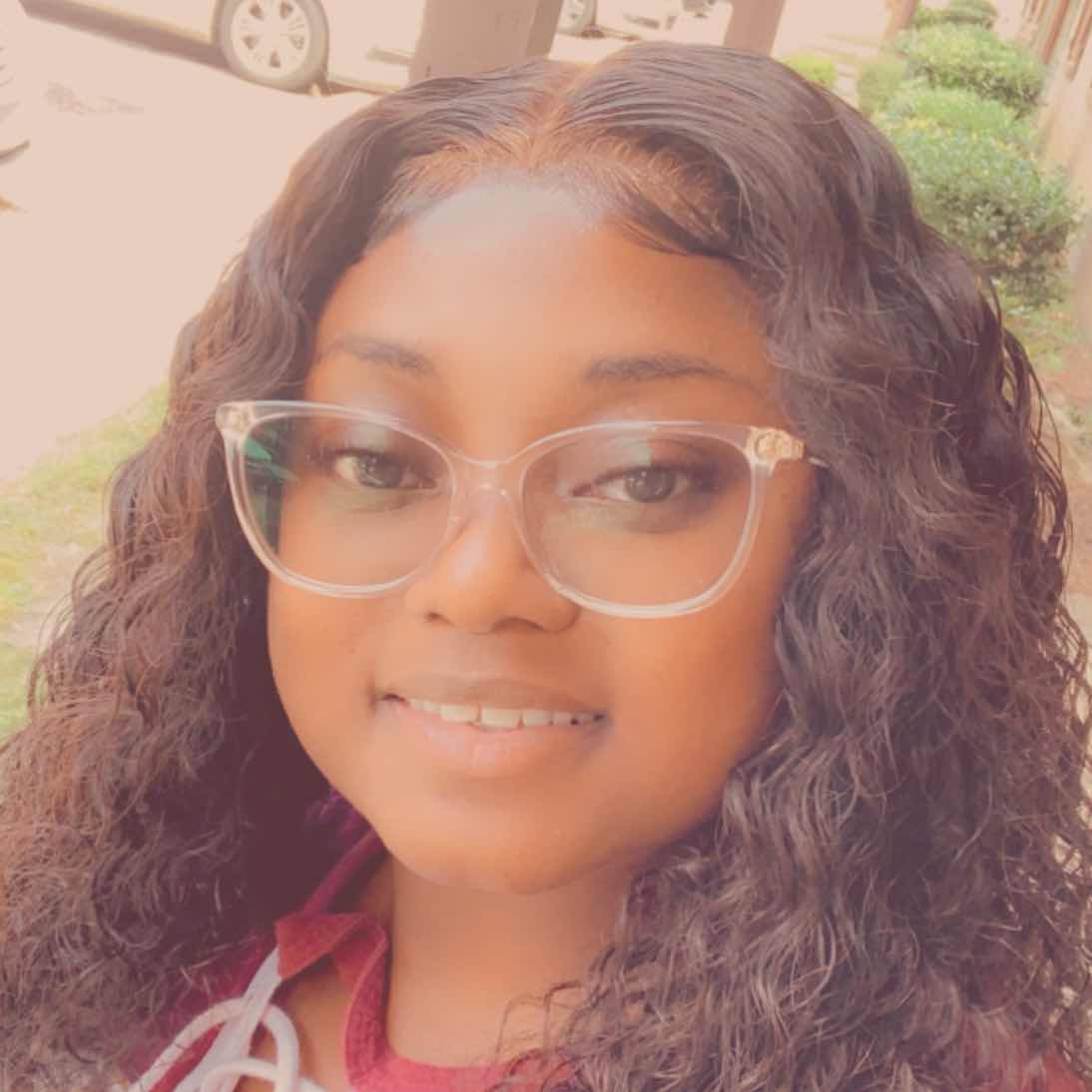 goodnovel comment avatar